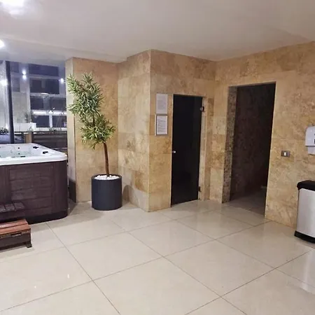 Fabulous Family - Piscina Sauna Jacuzzi Mamaia Nord 아파트 *
