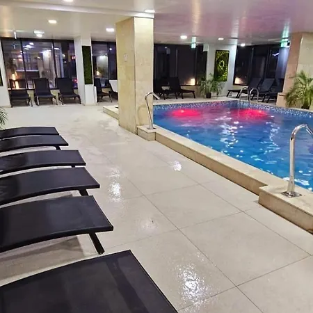 아파트 Fabulous Family - Piscina Sauna Jacuzzi Mamaia Nord *