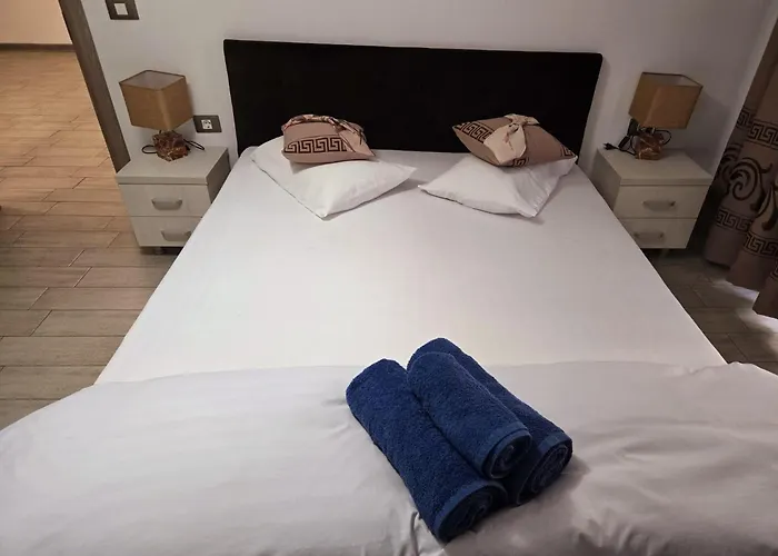 Fabulous Family - Piscina Sauna Jacuzzi Mamaia Nord