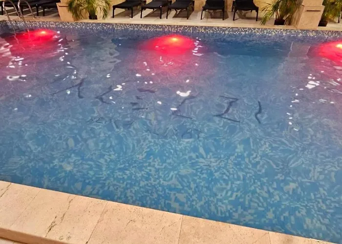 アパート Fabulous Family - Piscina Sauna Jacuzzi Mamaia Nord *